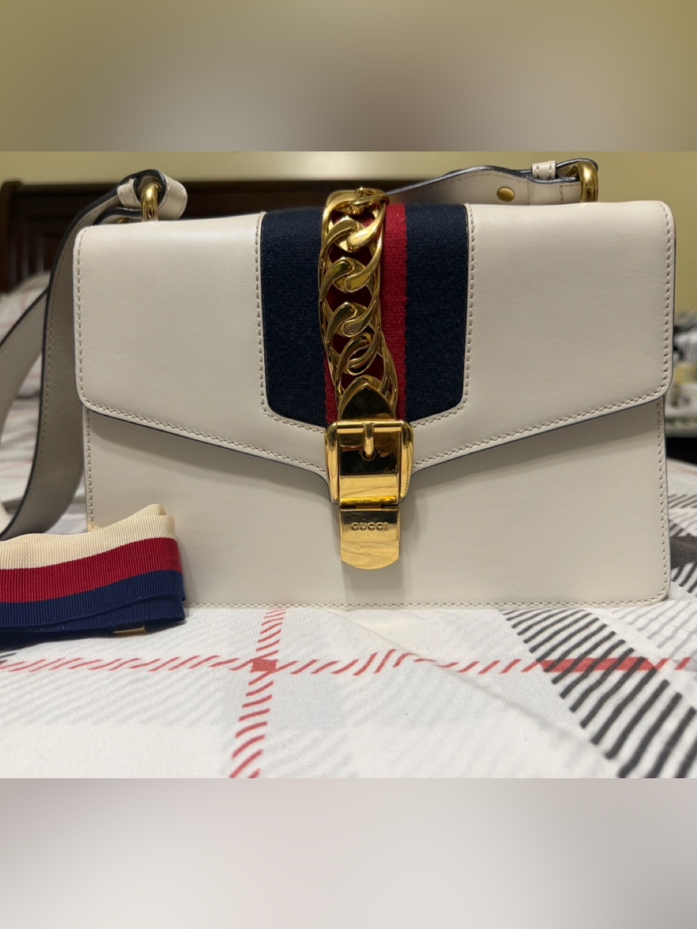 Gucci Sylvie white Leather Shoulder Bag with Navy & Red Web Stripe Gold Chain.